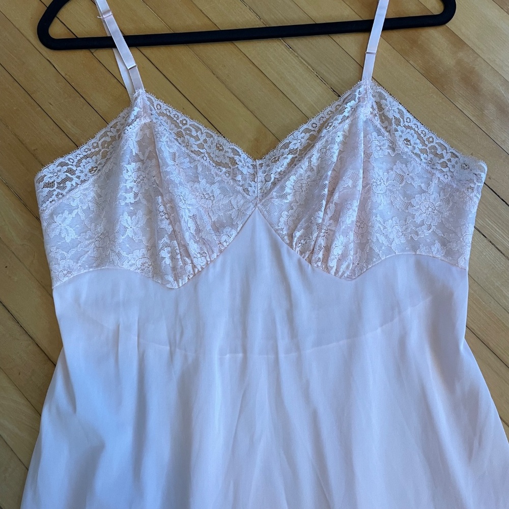 VANITY FAIR Vintage Slip Dress Lingerie Lace Midi Bridal Coquette Boho Pink - Picture 2 of 13